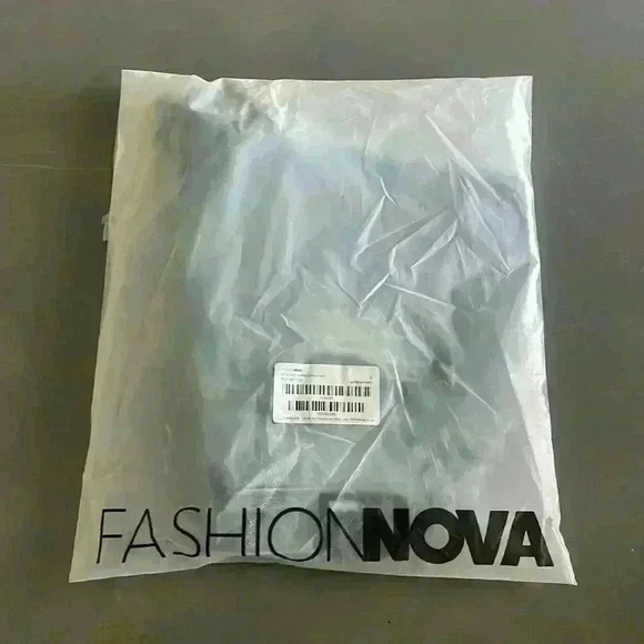 NWT Embellished Bling Denim Shorts with Crystals Jean Shorts Sz 0 - Picture 8 of 9